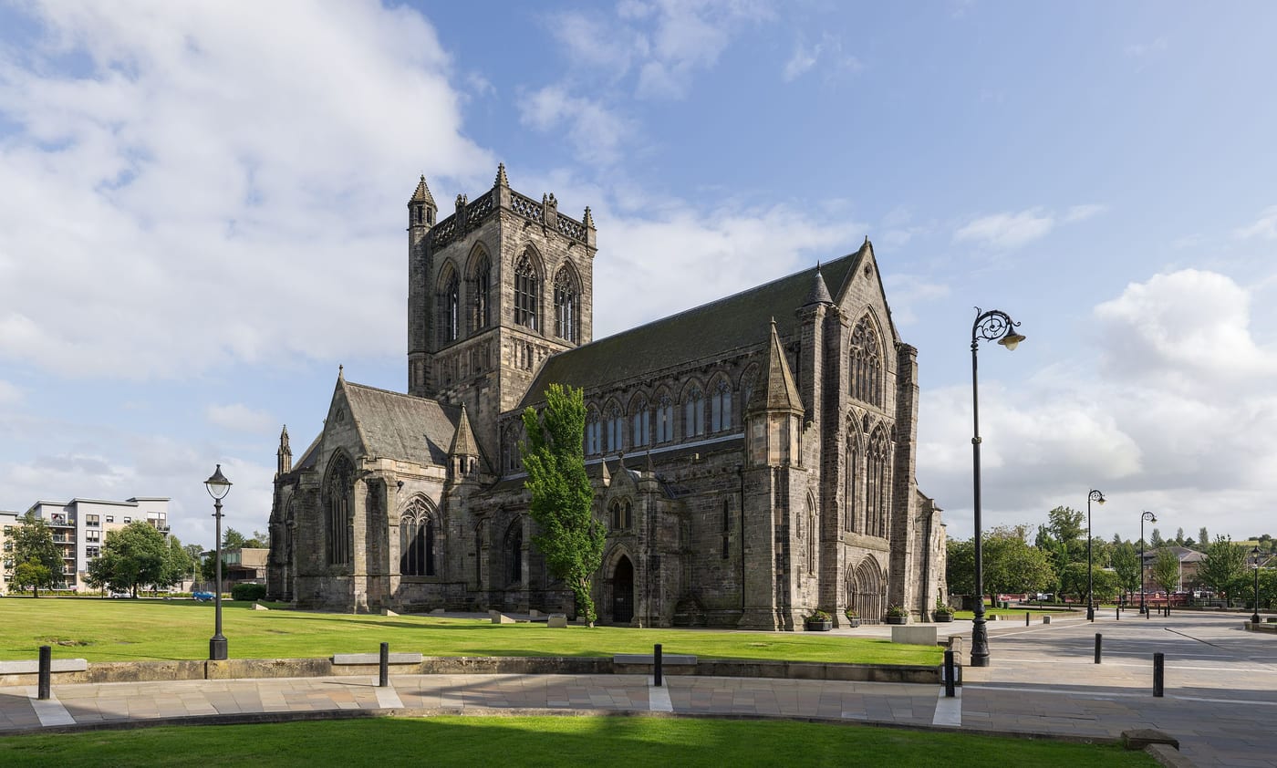 Paisley Abbey & Museum trails